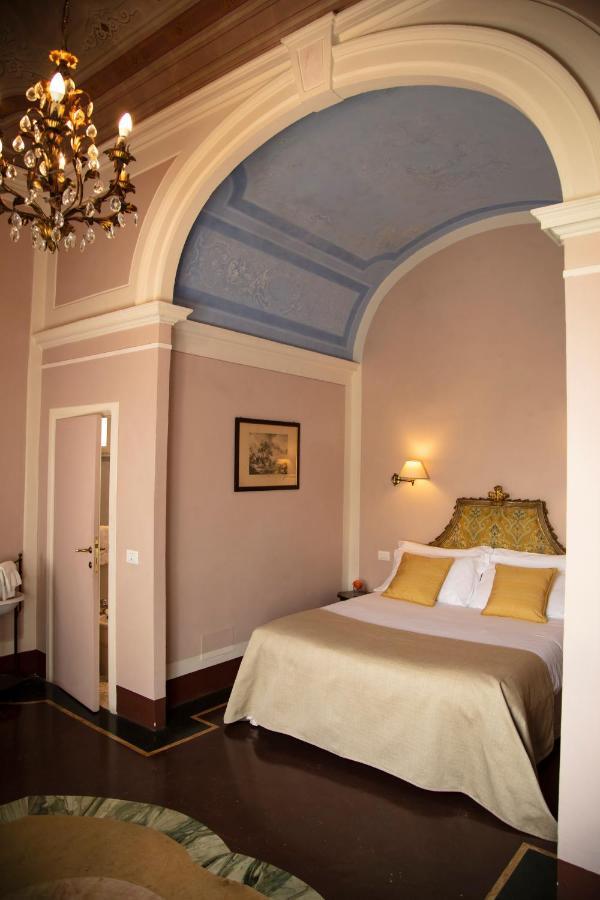 Hotel Palazzo Guadagni Флоренция Экстерьер фото